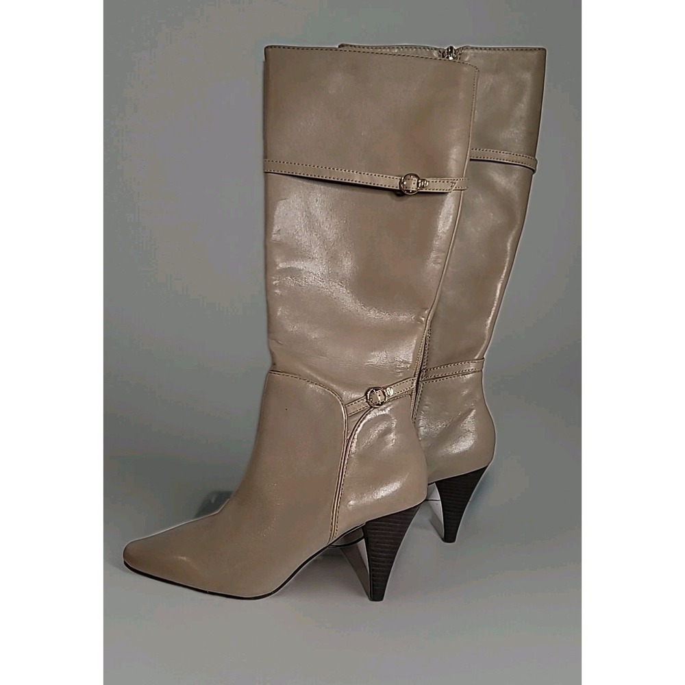BCBG MAXAZRIA Knee-High Boots Beige/Tan 100% Leather Size‎ 7 Women's
